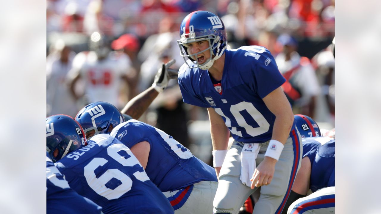 Giants vs. Bucs Wild Card Playoff Game 2007; Eli Manning Wins First Playoff  Game! 