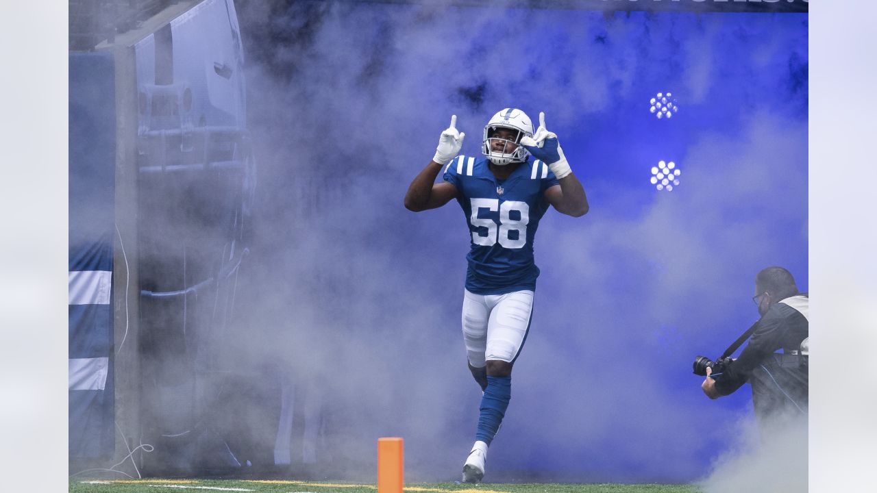 Indianapolis Colts linebacker Bobby Okereke (58) lines up on