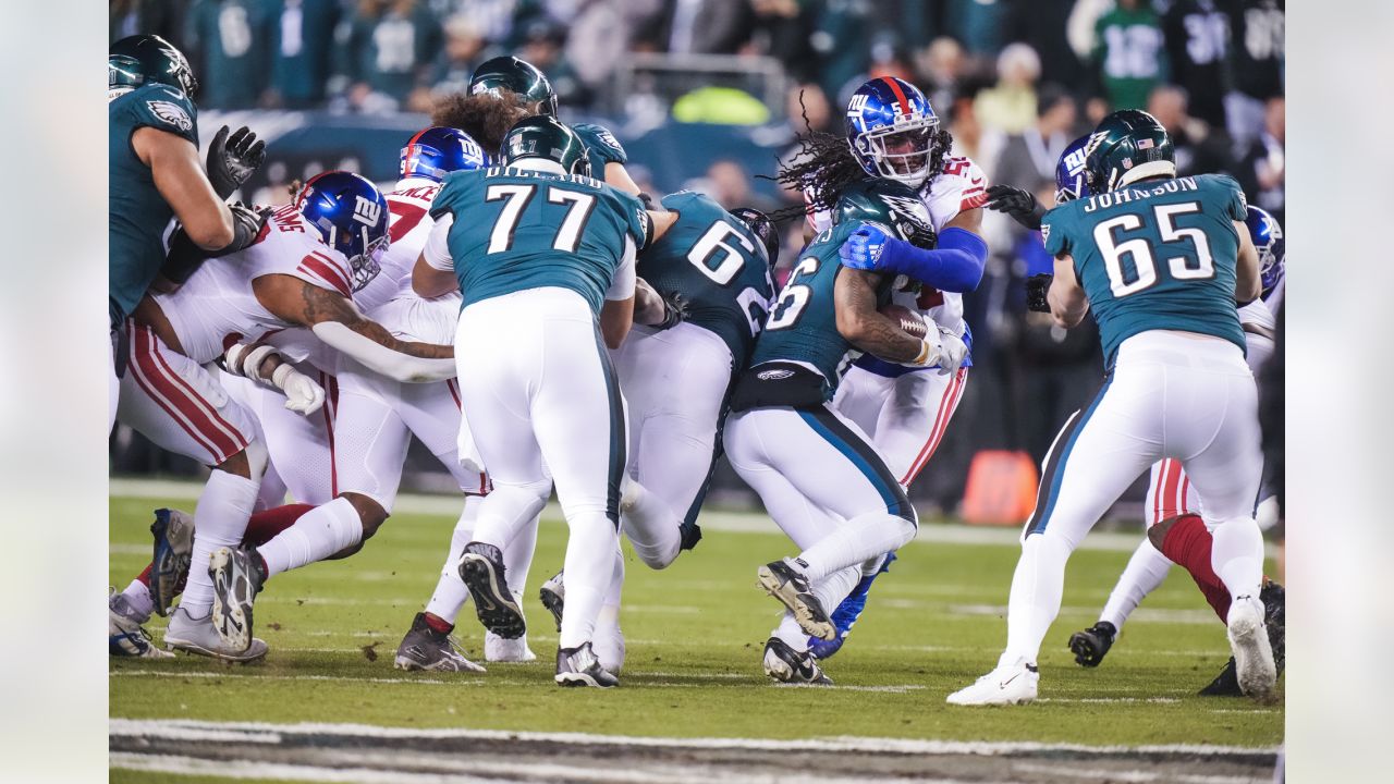 \ud83c\udfa5 Watch highlights from Giants vs. Eagles