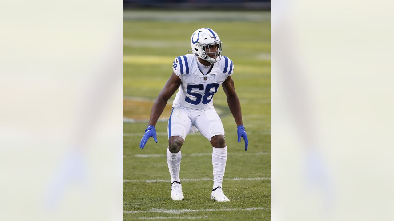 Indianapolis Colts linebacker Bobby Okereke (58) lines up on