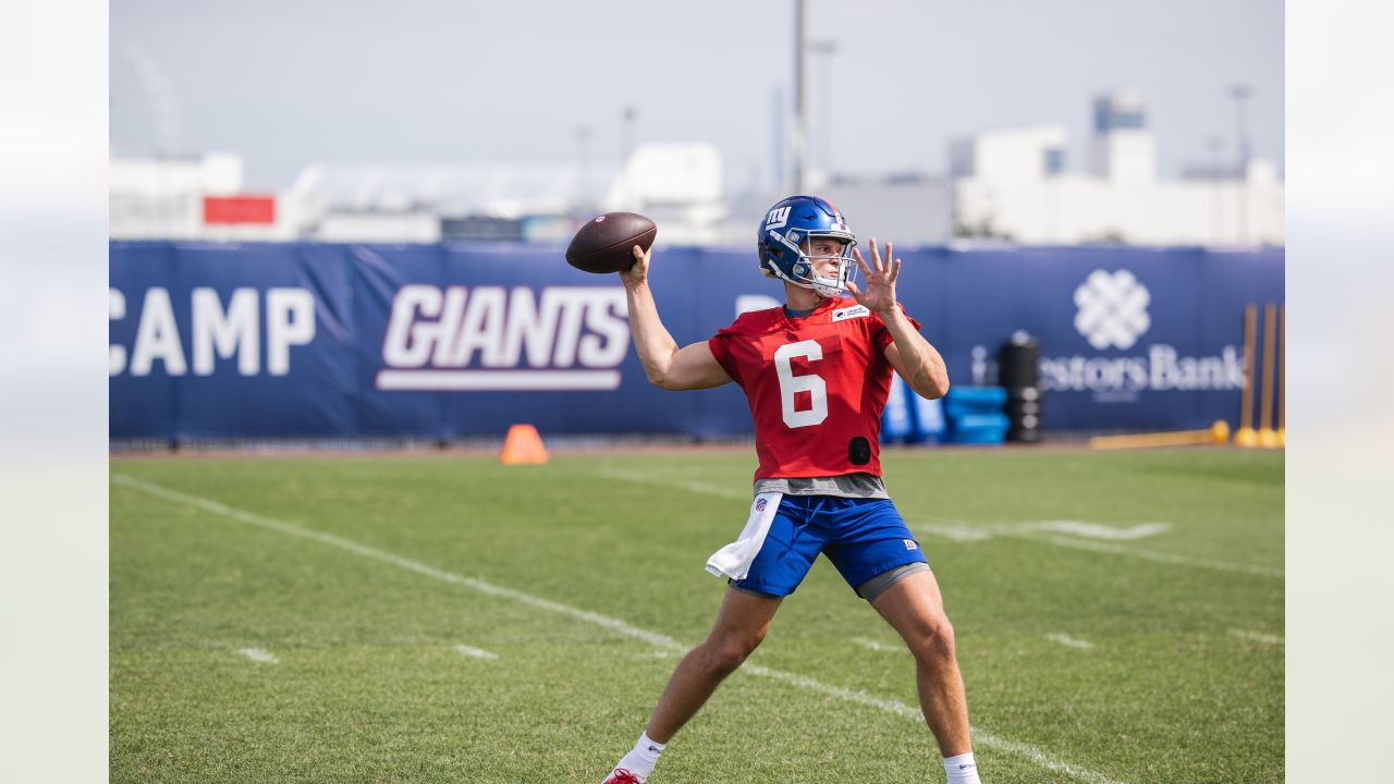 New York Giants WR Darius Slayton returning vs. Carolina Panthers; Sterling  Shepard inactive - ABC7 New York