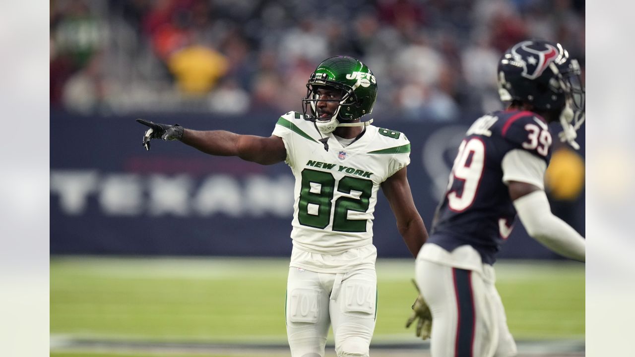 November 28, 2021: New York Jets wide receiver Jeff Smith (16) stands on  the sideline during the 2nd quarter of an NFL football game between the New  York Jets and the Houston