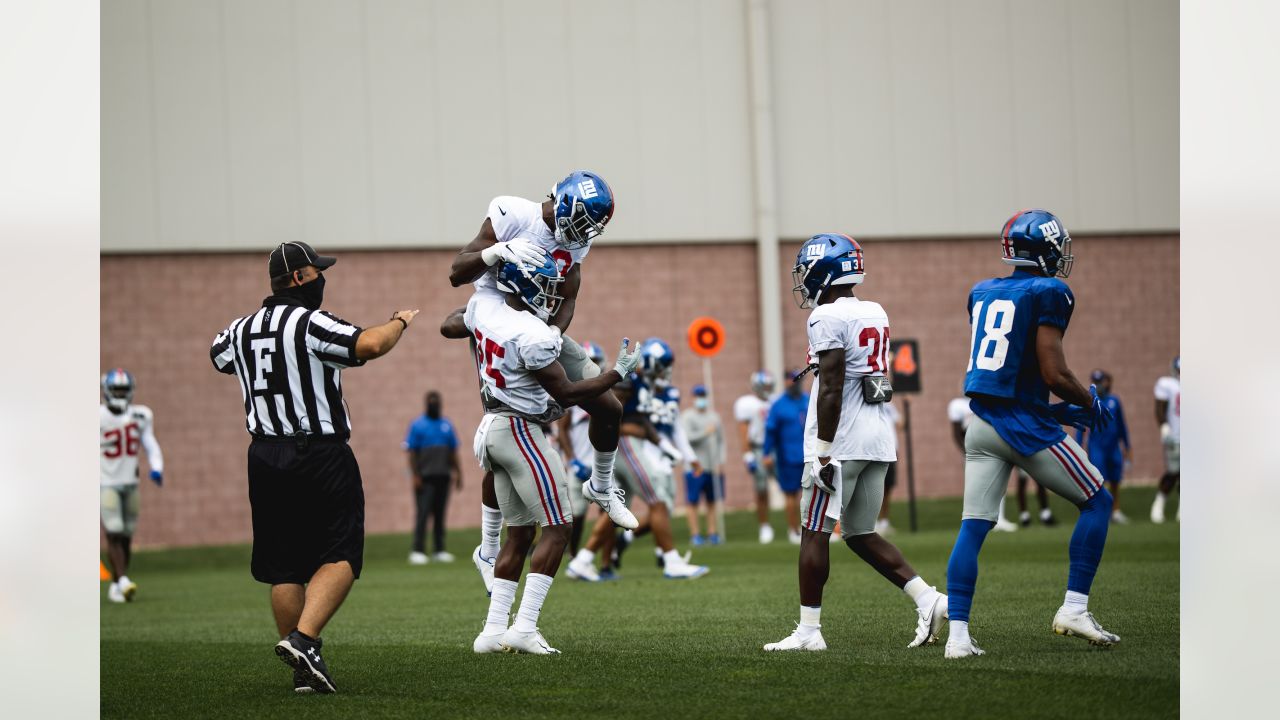 New York Giants video: Joe Judge takes part in muddy fumble drill