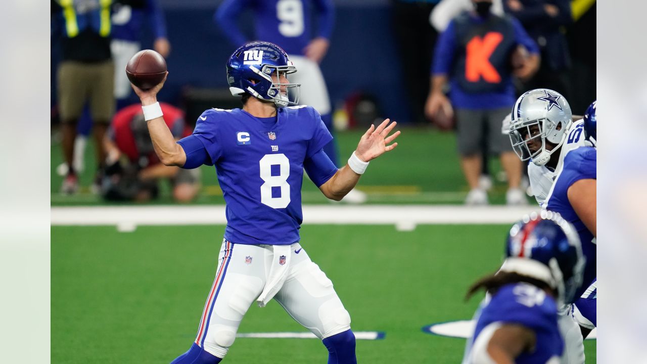 New York Giants Can't Hold On, Lose to Cowboys 37-34 - Sports Illustrated  New York Giants News, Analysis and More