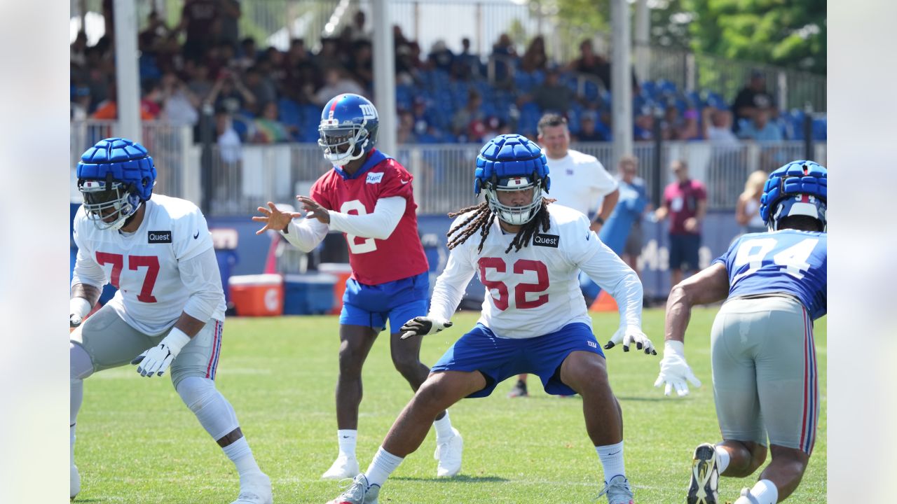 New York Giants - Evan Neal debuts 7️⃣3️⃣