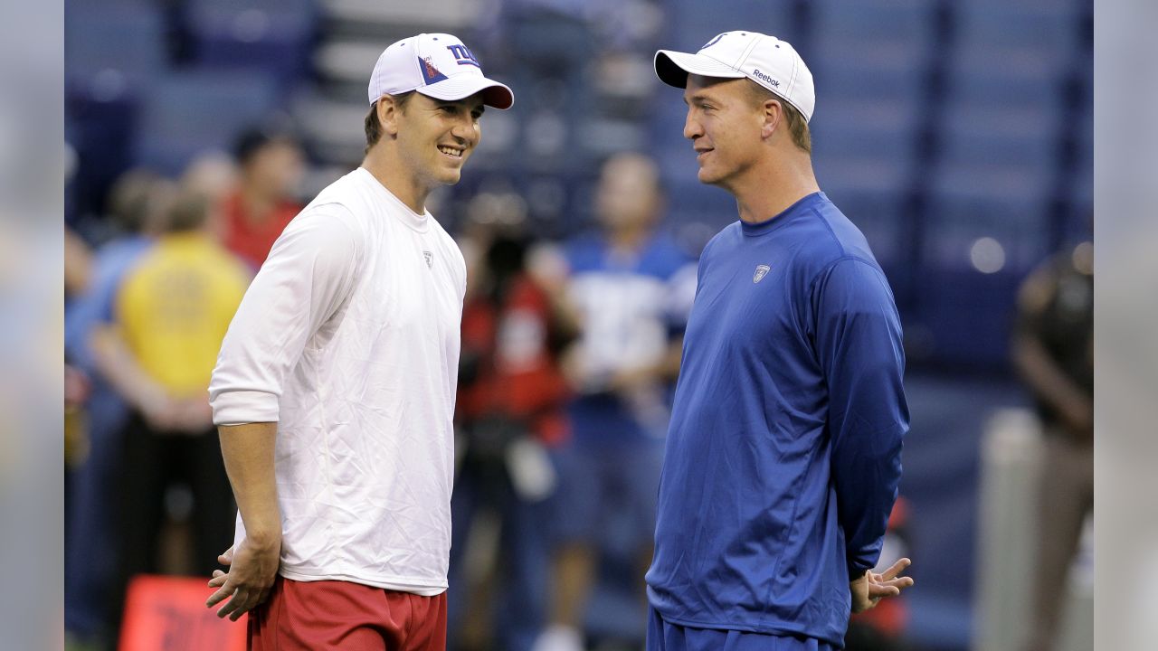 Peyton and Eli hop on the big hat train 