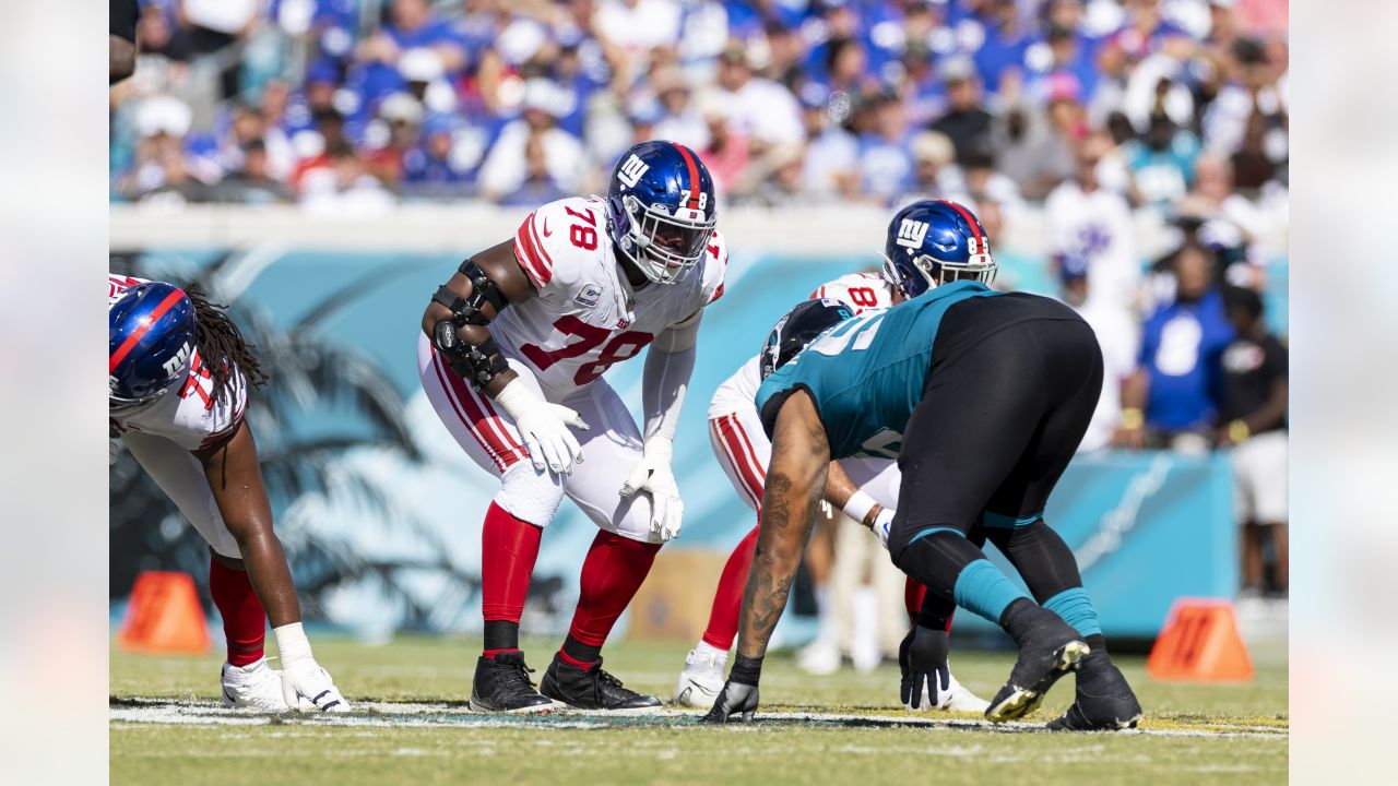 Giants starting left tackle Andrew Thomas is listed as questionable against  Cardinals Southwest News - Bally Sports