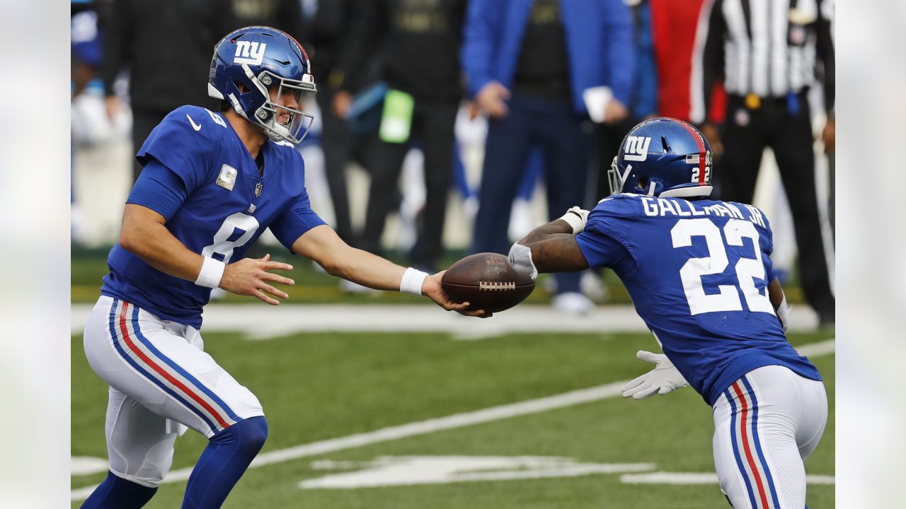 New York Giants 19-17 Win vs Bengals Helped By Two Veterans Once at a  Crossroad - Sports Illustrated New York Giants News, Analysis and More