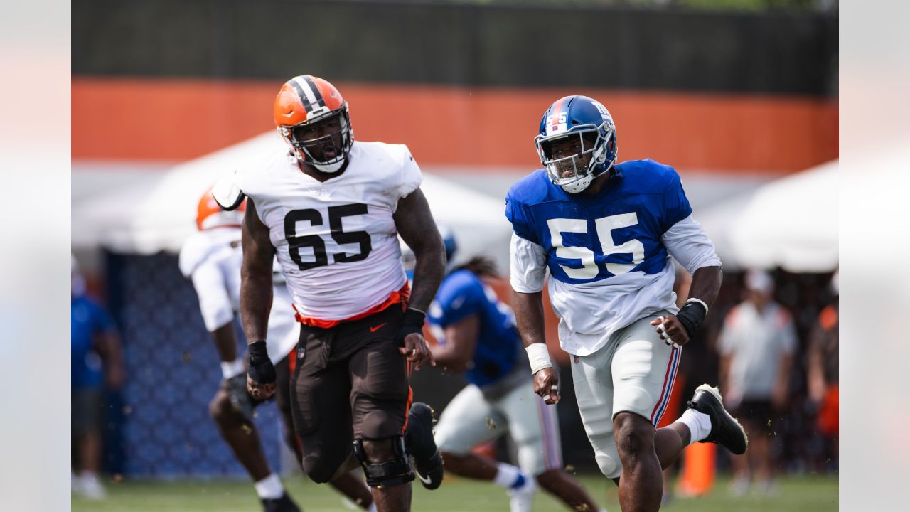 Giants get 'gameday vibes' from practice with Browns