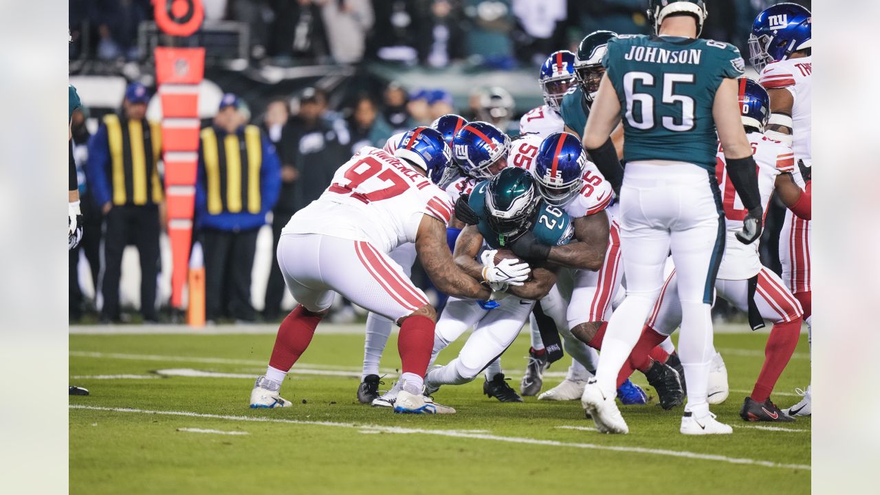 \ud83c\udfa5 Watch highlights from Giants vs. Eagles