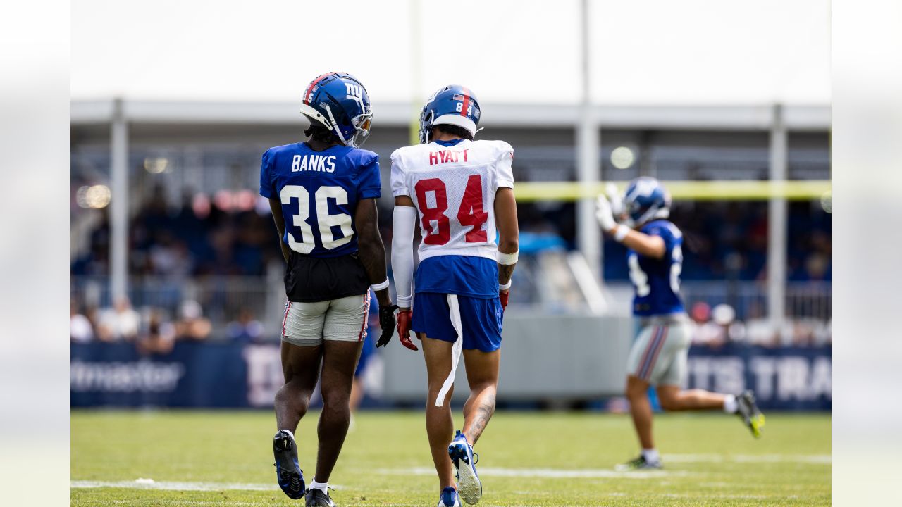 NY Giants Training Camp Winners & Losers (So Far): Tre Hawkins, Darren  Waller, Deonte Banks 