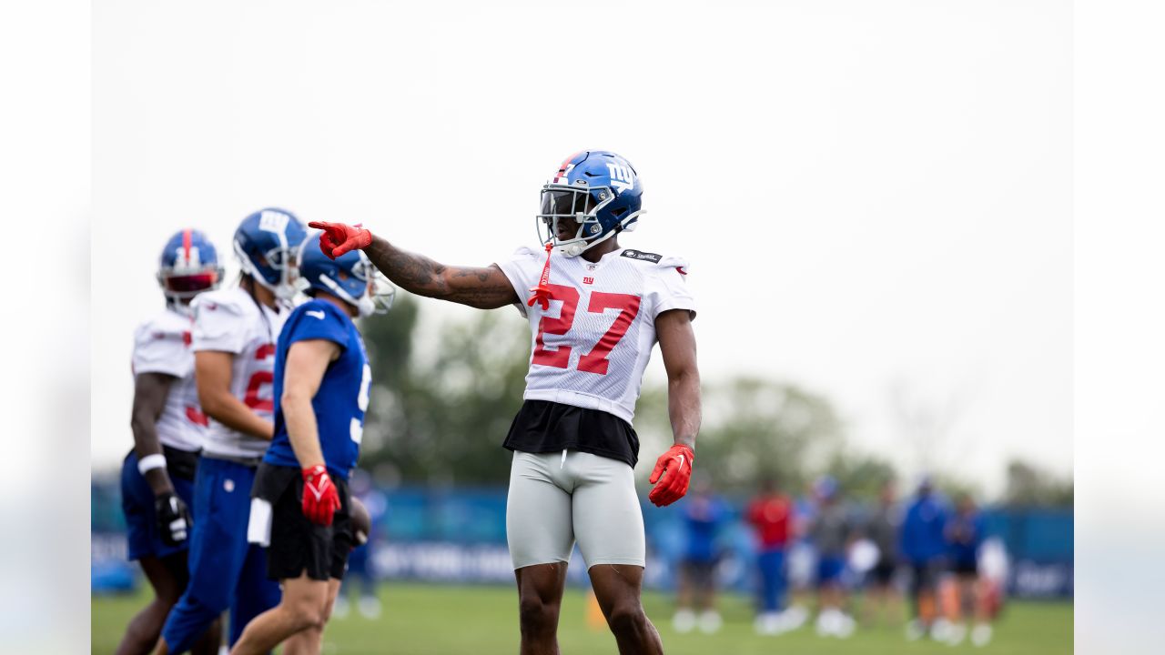 New York Giants guard Mark Glowinski (64) blocks against the Detroit Lions  during an NFL football game Sunday, Nov. 20, 2022, in East Rutherford, N.J.  (AP Photo/Adam Hunger Stock Photo - Alamy