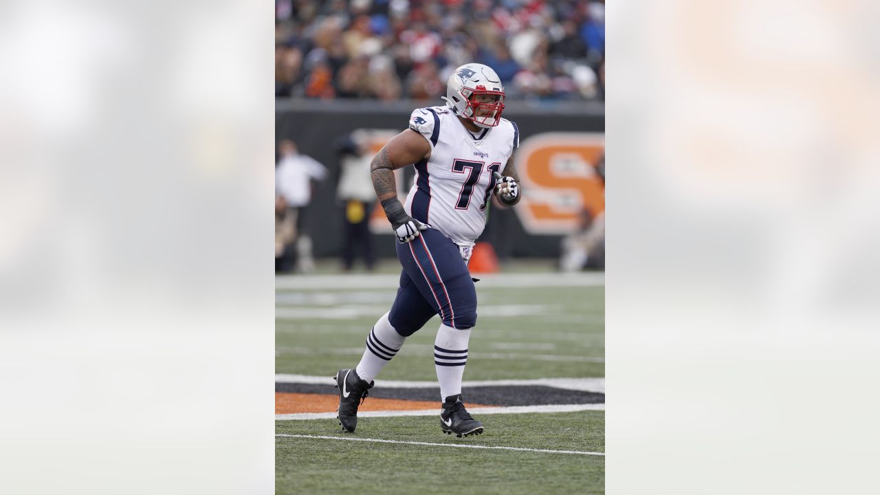 Patriots Re-Sign DL Danny Shelton