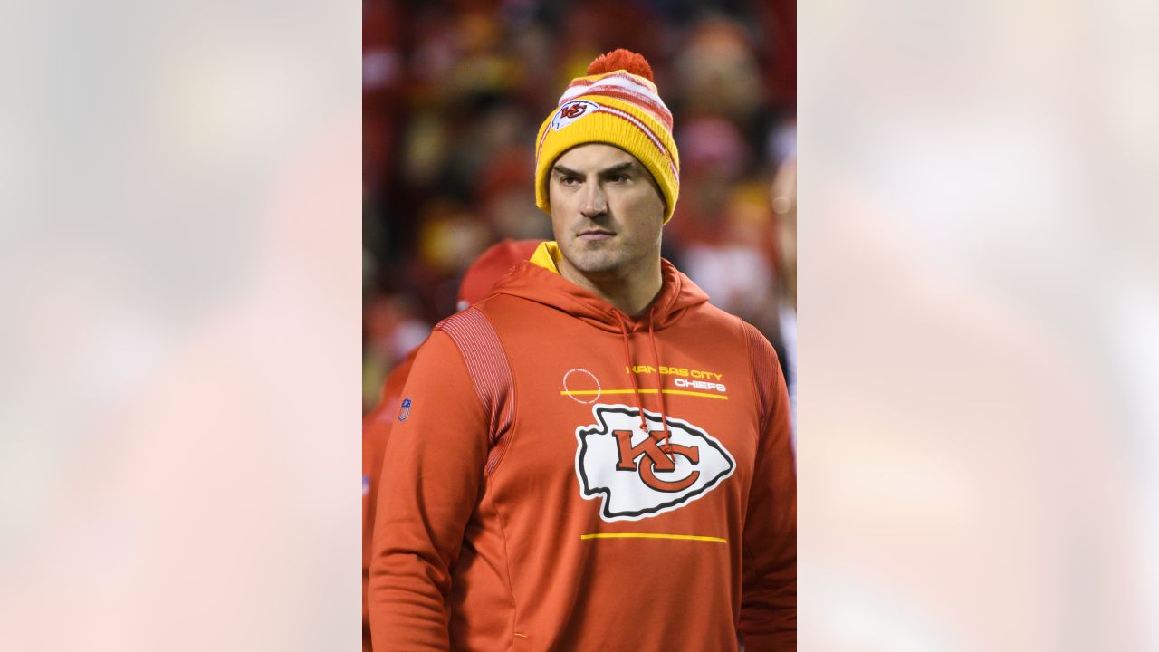 Kansas City Chiefs quarterback Patrick Mahomes wears military-style  clothing during warmups before an NFL football game against the Minnesota  Vikings in Kansas City, Mo., Sunday, Nov. 3, 2019. (AP Photo/Reed Hoffmann  Stock