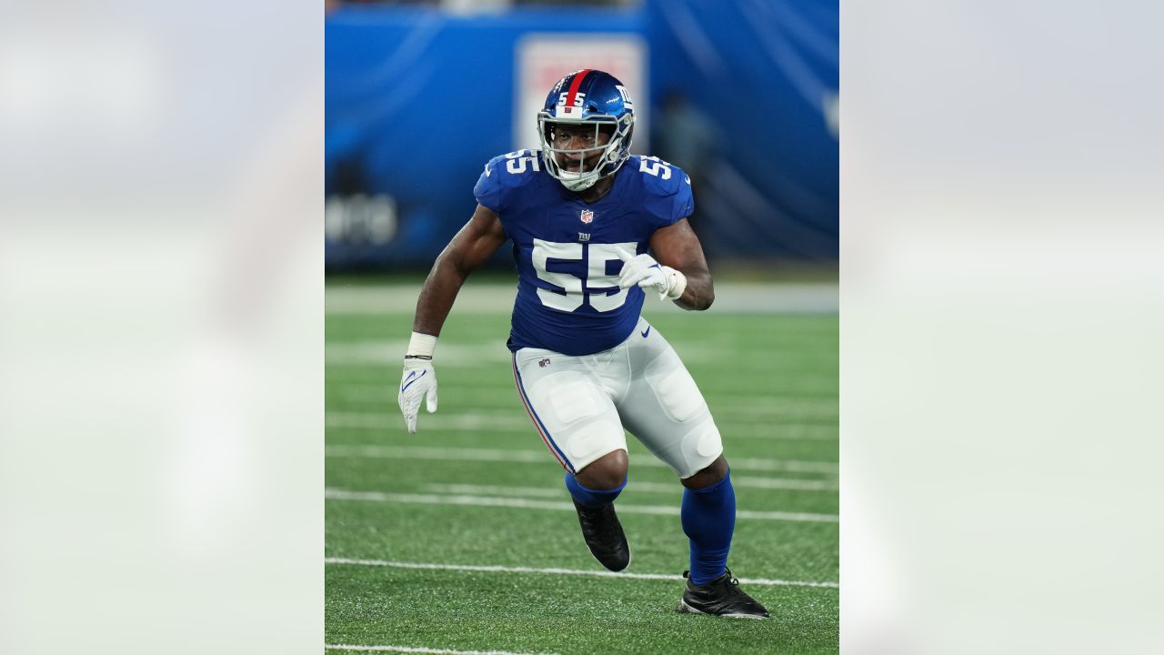 New York Giants trade CB Isaac Yiadom to Green Bay Packers