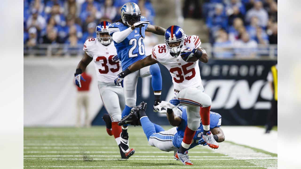 New York Giants guard Wyatt Davis (67) walks off the field after an  preseason NFL football game against the Detroit Lions in Detroit, Friday,  Aug. 11, 2023. (AP Photo/Paul Sancya Stock Photo - Alamy