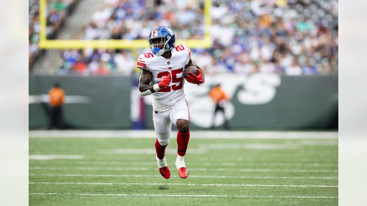 FOXBOROUGH, MA - AUGUST 11: New York Giants running back Jashaun