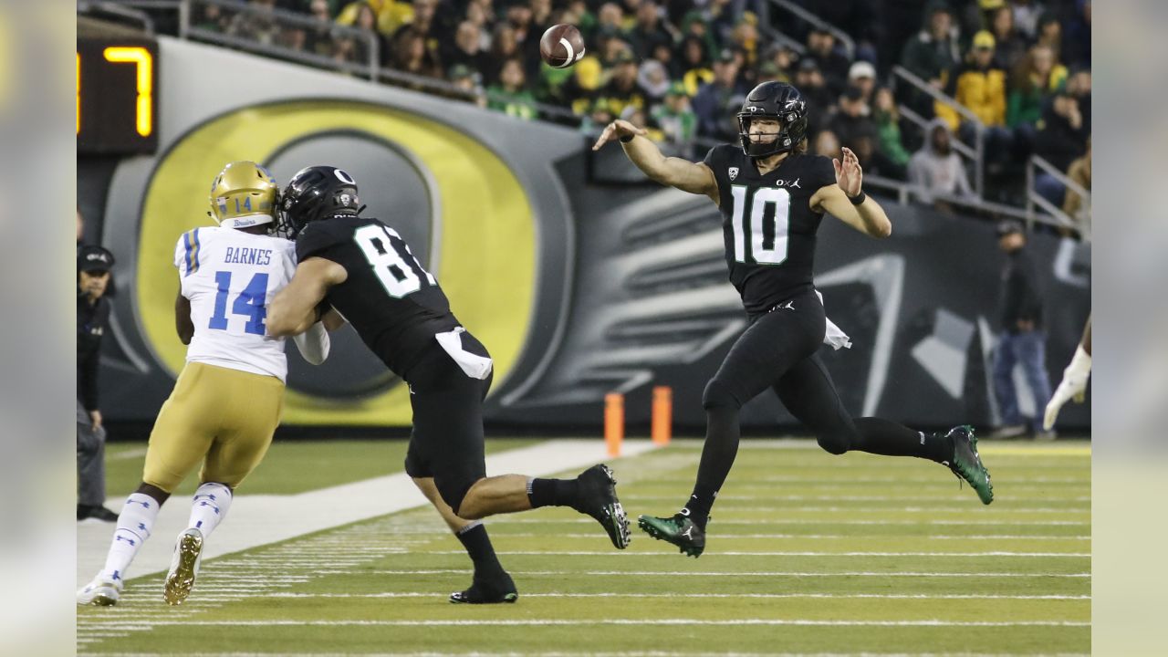 NFL Draft 2020: Who is Justin Herbert? A Homegrown Football Hero