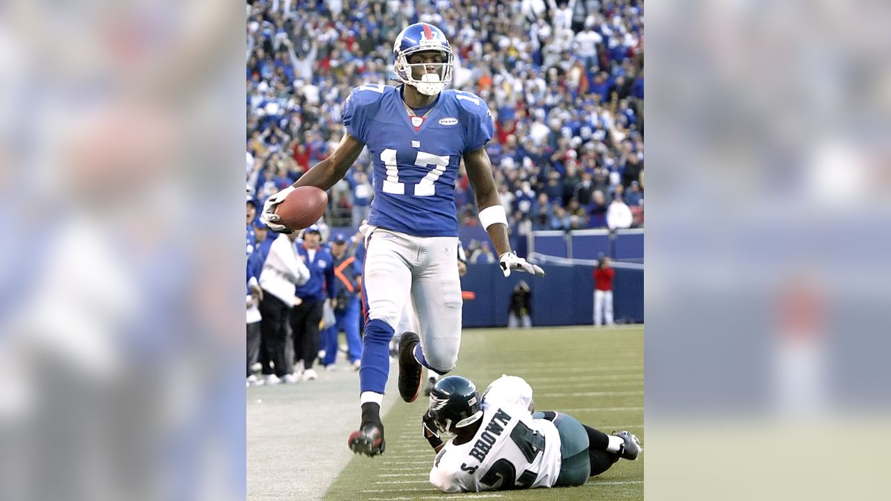 Philadelphia Eagles tight end Tyree Jackson (80) runs against the New York  Giants during an NFL football game Sunday, Dec. 11, 2022, in East  Rutherford, N.J. (AP Photo/Adam Hunger Stock Photo - Alamy