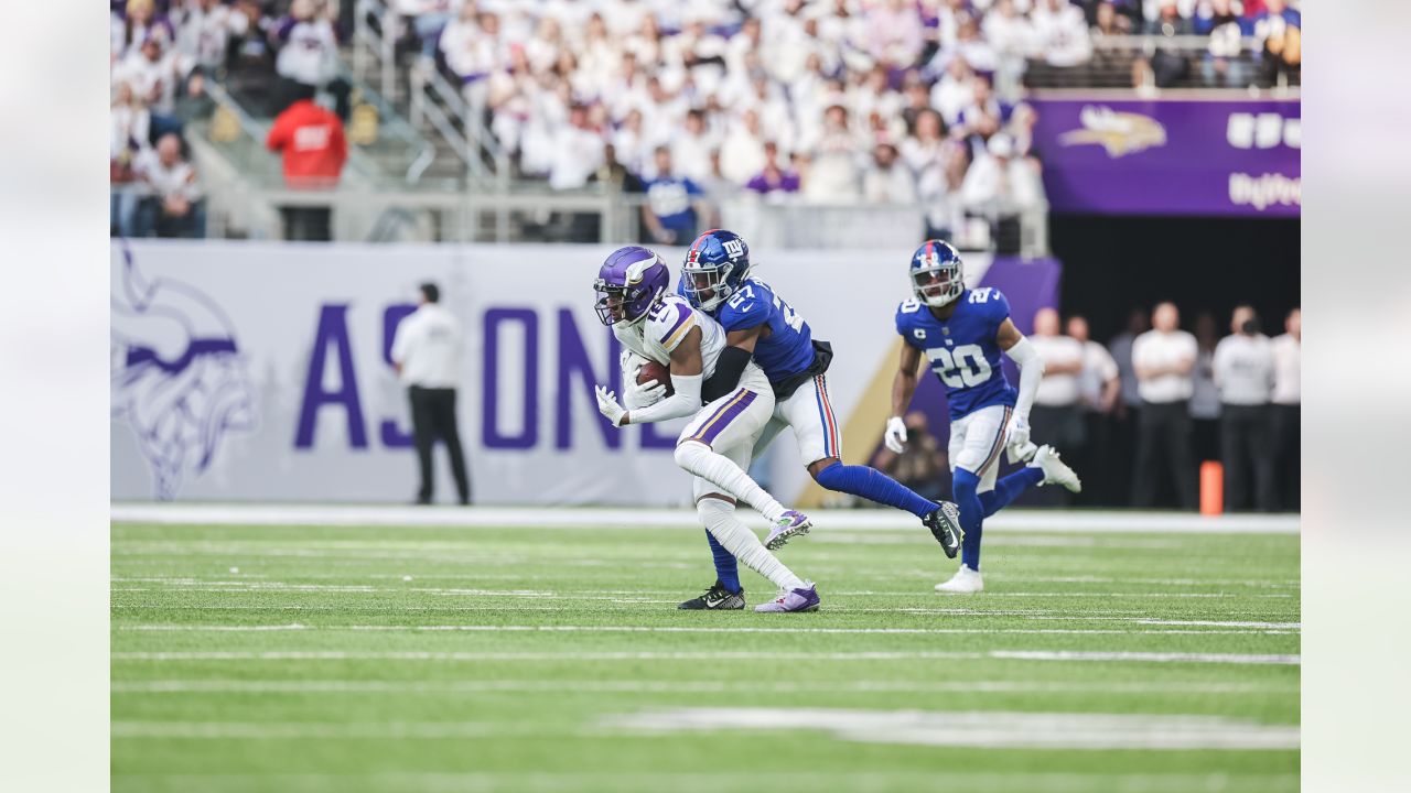 Vikings edge Giants 27-24 on Joseph's game-ending 61-yard FG - Hawaii  Tribune-Herald