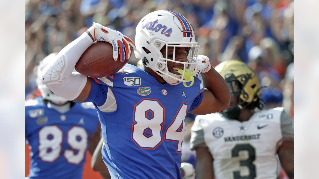 Florida star TE Kyle Pitts to receive brick leading three Gators