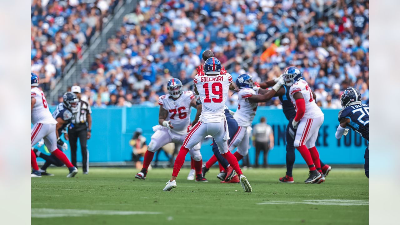 Barkley runs 164 yards, Daboll's Giants rally from 13 down to beat Titans