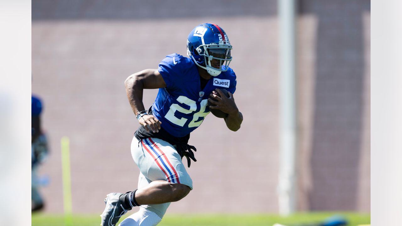 Giants need Dane Belton to be loud, clear and 'not think' as he assumes  Xavier McKinney's role 