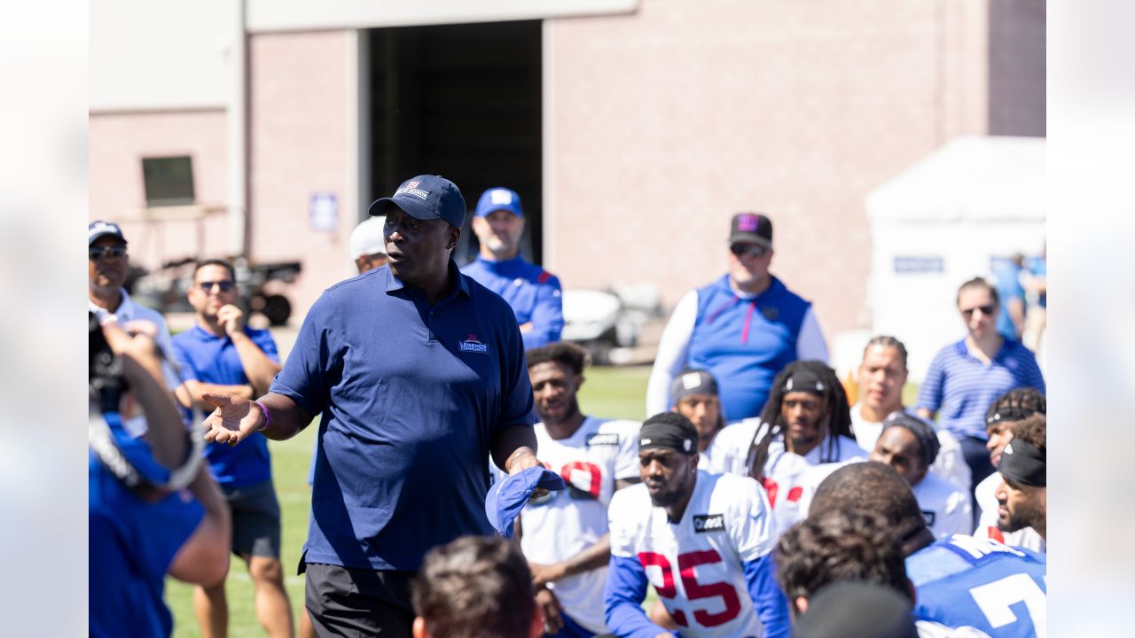 Giants honor practice players by allowing them to honor former Big