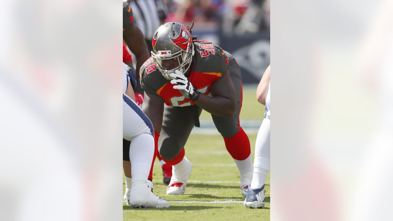 Bucs place WR Jaelon Darden, DL Rakeem Nunez-Roches on COVID-19 list