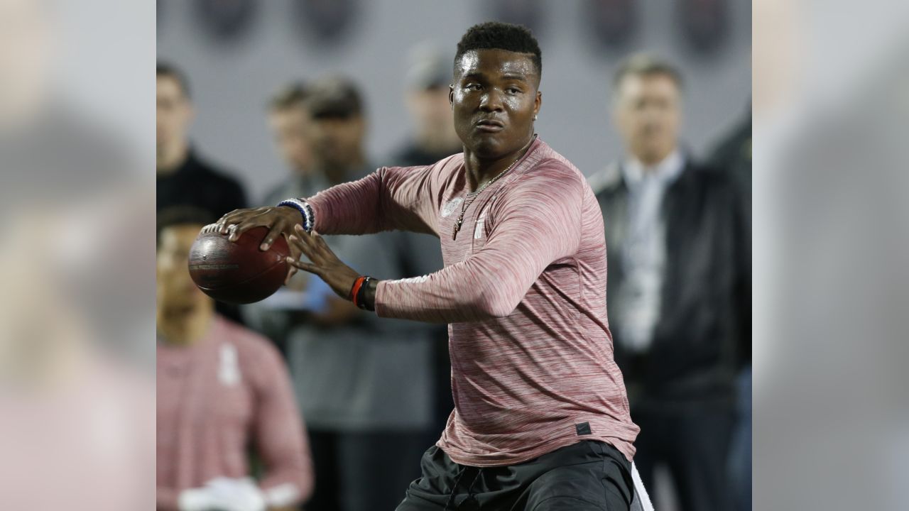 Ohio State quarterback Dwayne Haskins passes during NFL Pro Day at Ohio State University in Columbus, Ohio, Wednesday, March 20, 2019. (AP Photo/Paul Vernon)