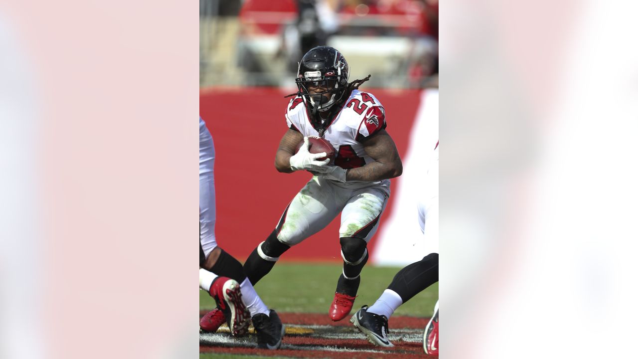 Giants' Devonta Freeman, who went from a funeral home to the NFL