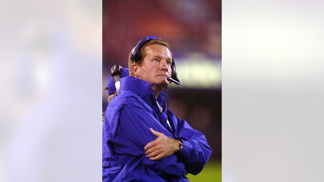 Jim Fassel Bridged Giants Eras With a Smile. And, Once, a Rant