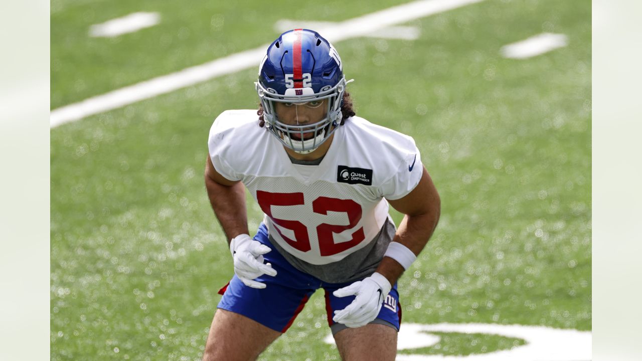 Giants re-sign LB Devante Downs; played 16 games with 8 starts in '20