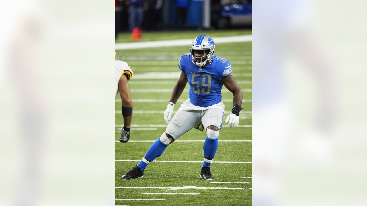 New York Giants inside linebacker Reggie Ragland (55) runs on the field  during the first half of an NFL football game against the Chicago Bears,  Sunday, Jan. 2, 2022, in Chicago. (AP