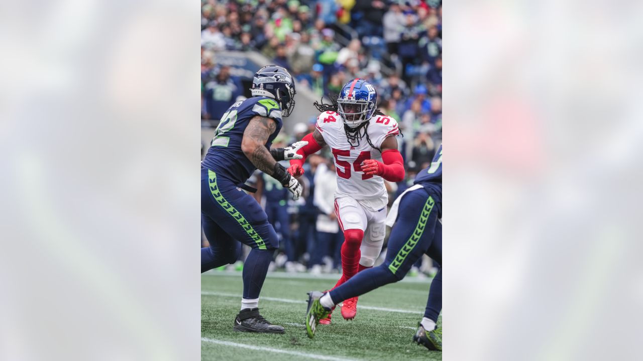 Giants fall to Seahawks, enter bye 6-2