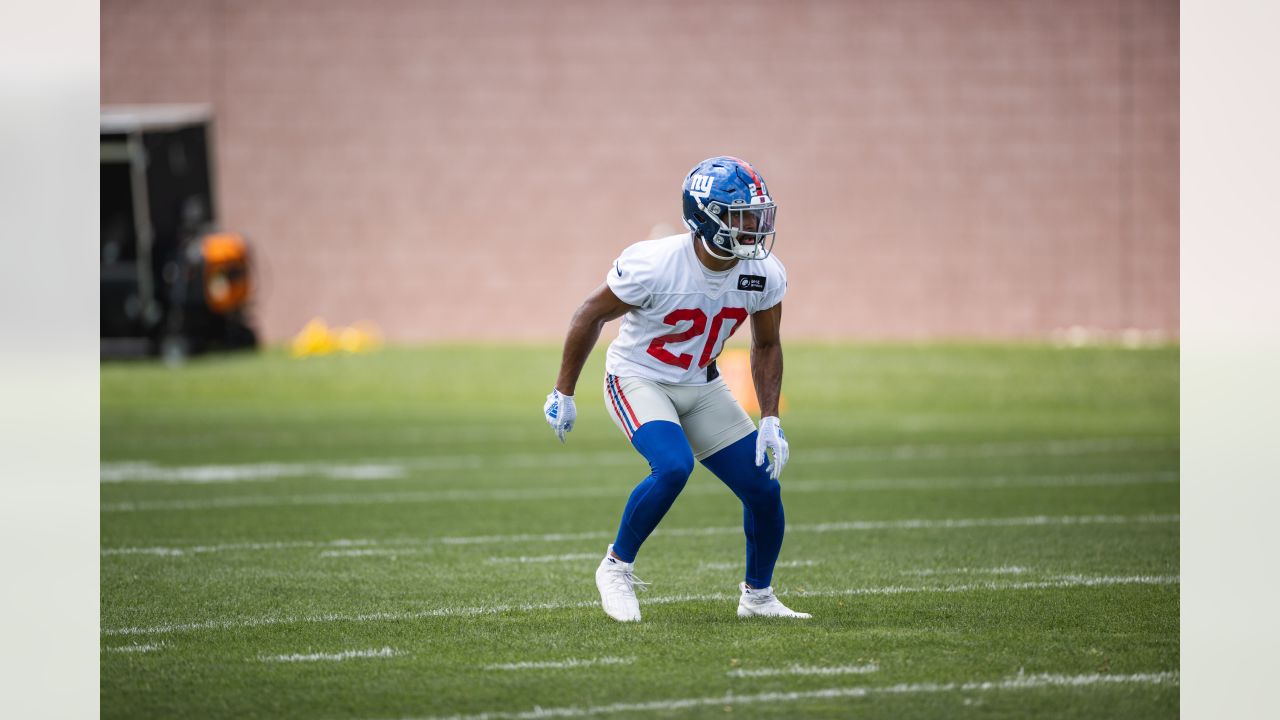 NY Giants: Joe Judge wears Don Bosco Prep sweatshirt at camp