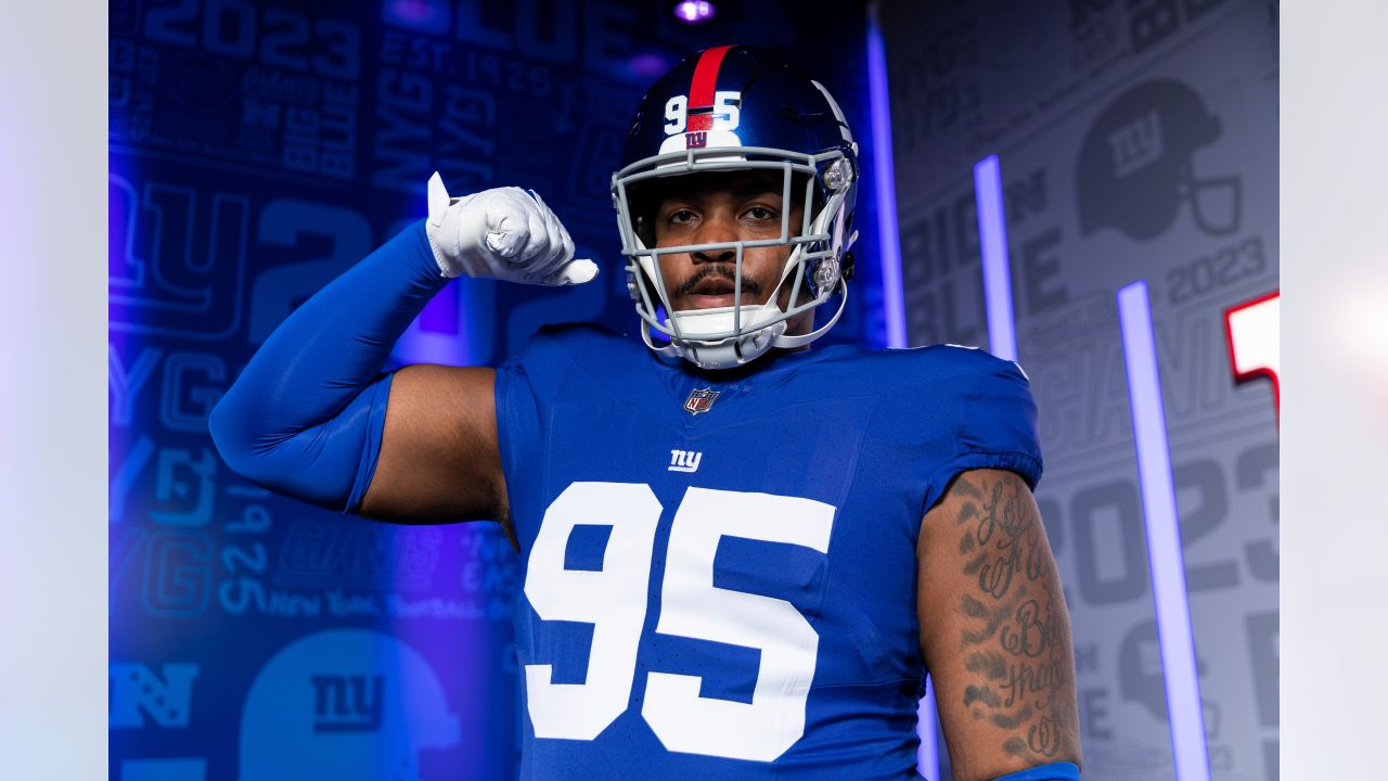 New York Giants sign Jordon Riley to rookie contract