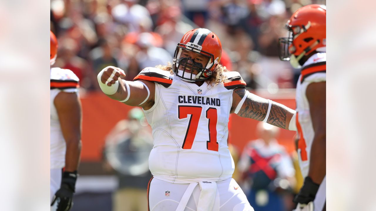 Danny Shelton: Breaking News, Rumors & Highlights