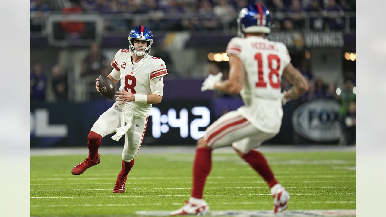 Jalen Hurts-Daniel Jones matchup set to make playoff history