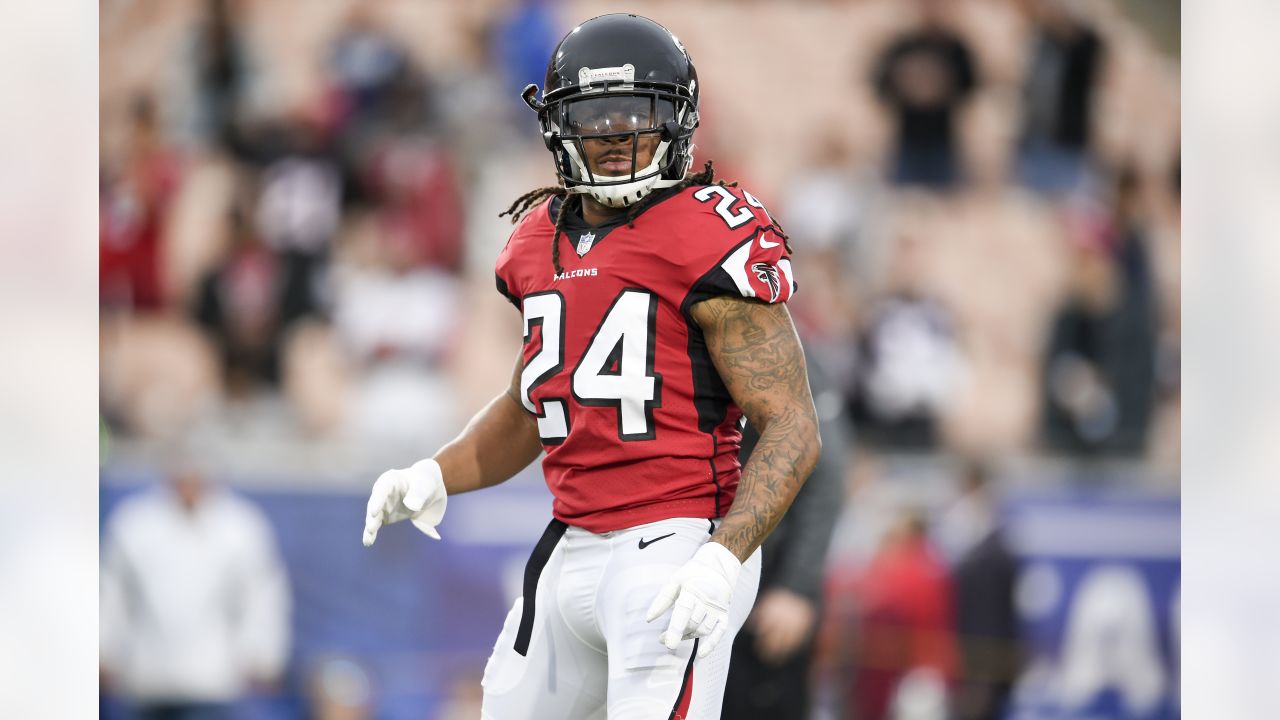 Giants getting 'solid all around back' in Devonta Freeman, scouts