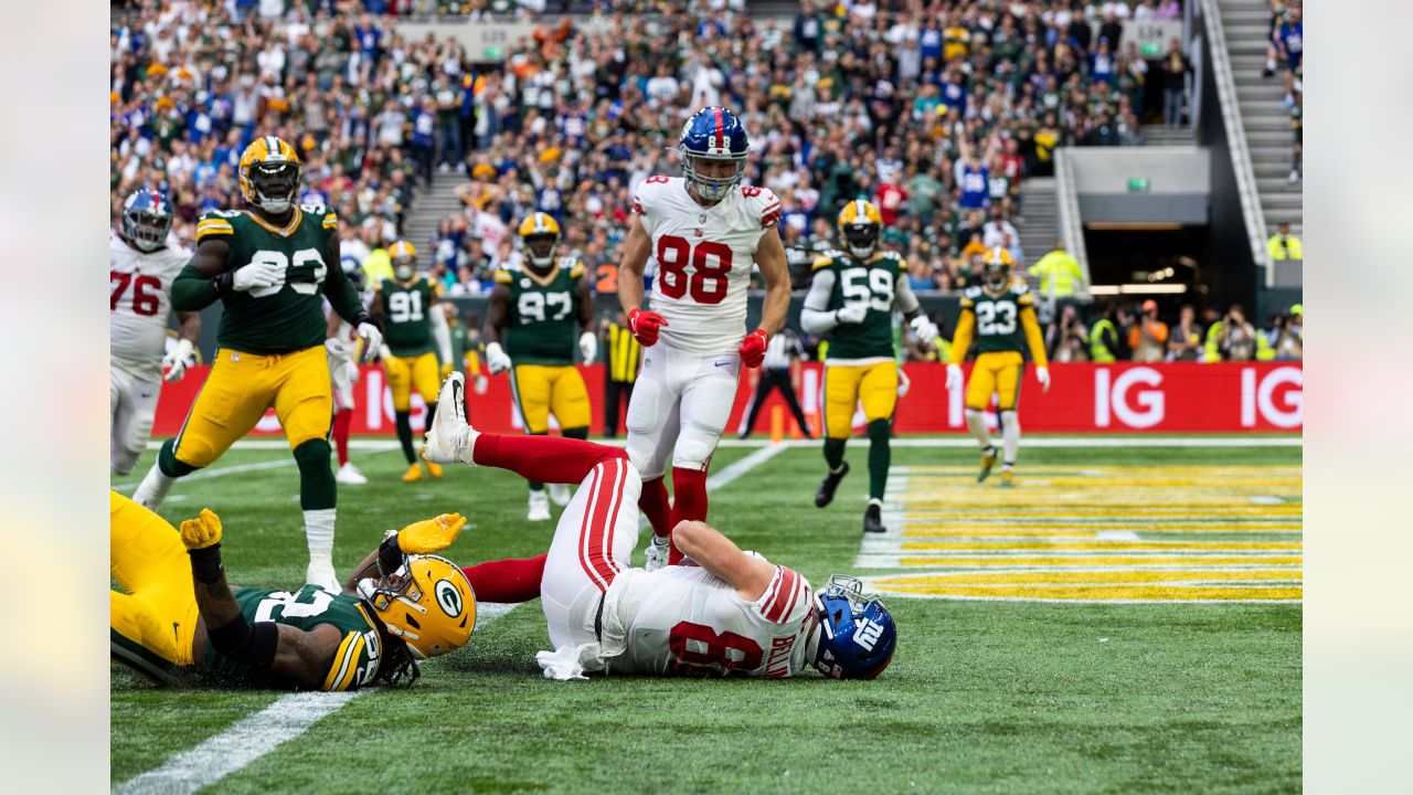 Close friends of Tomon Fox's family loved Giants rookie's preseason hit