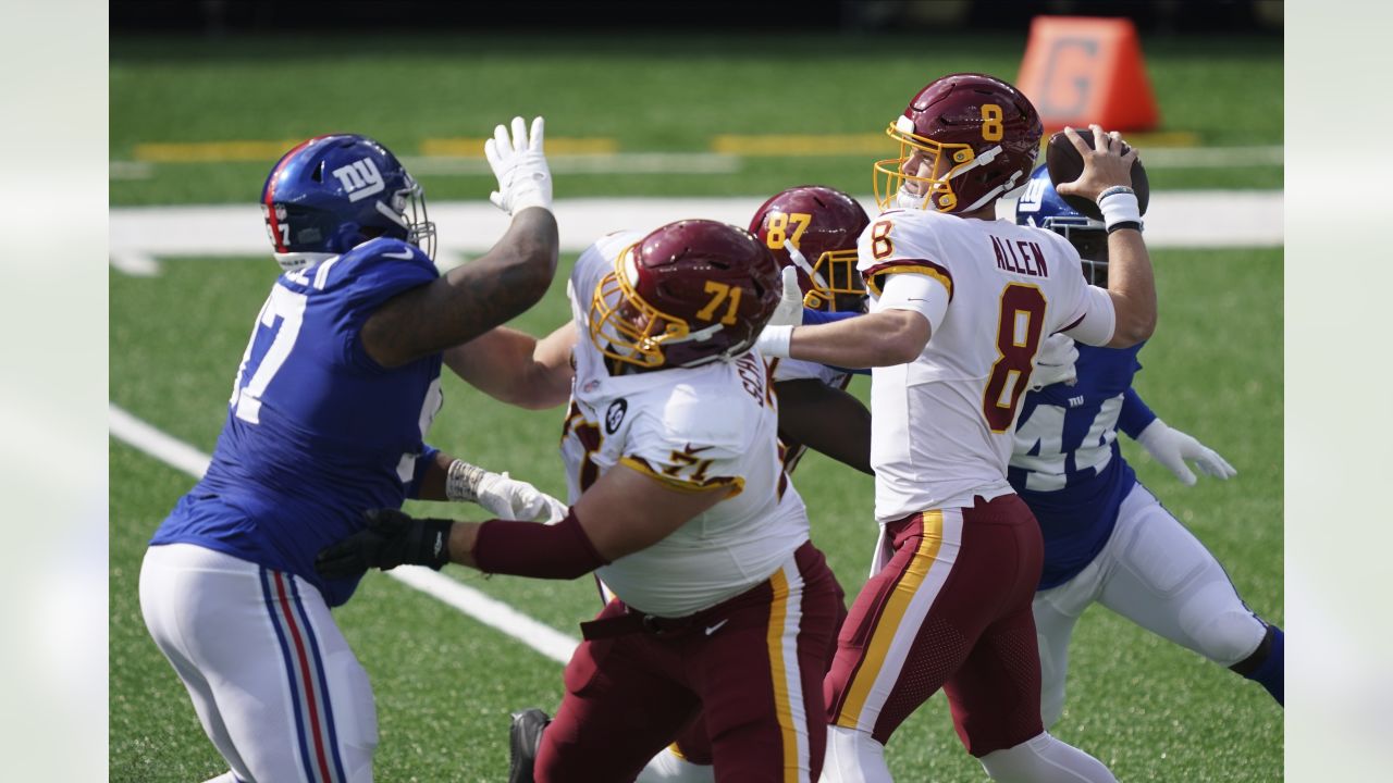 New York Giants linebacker Tae Crowder (48) in action during an NFL  football game against the Washington Football Team, Sunday, Oct. 18, 2020,  in East Rutherford, N.J. (AP Photo/Adam Hunger Stock Photo - Alamy