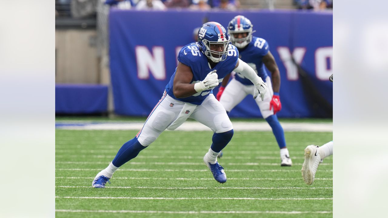 Giants' Kadarius Toney one of NFL-record 37 COVID cases Monday; boosters  required for staff as Omicron pops up – New York Daily News