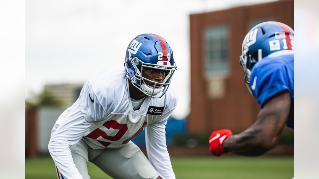 New York Giants video: Joe Judge takes part in muddy fumble drill