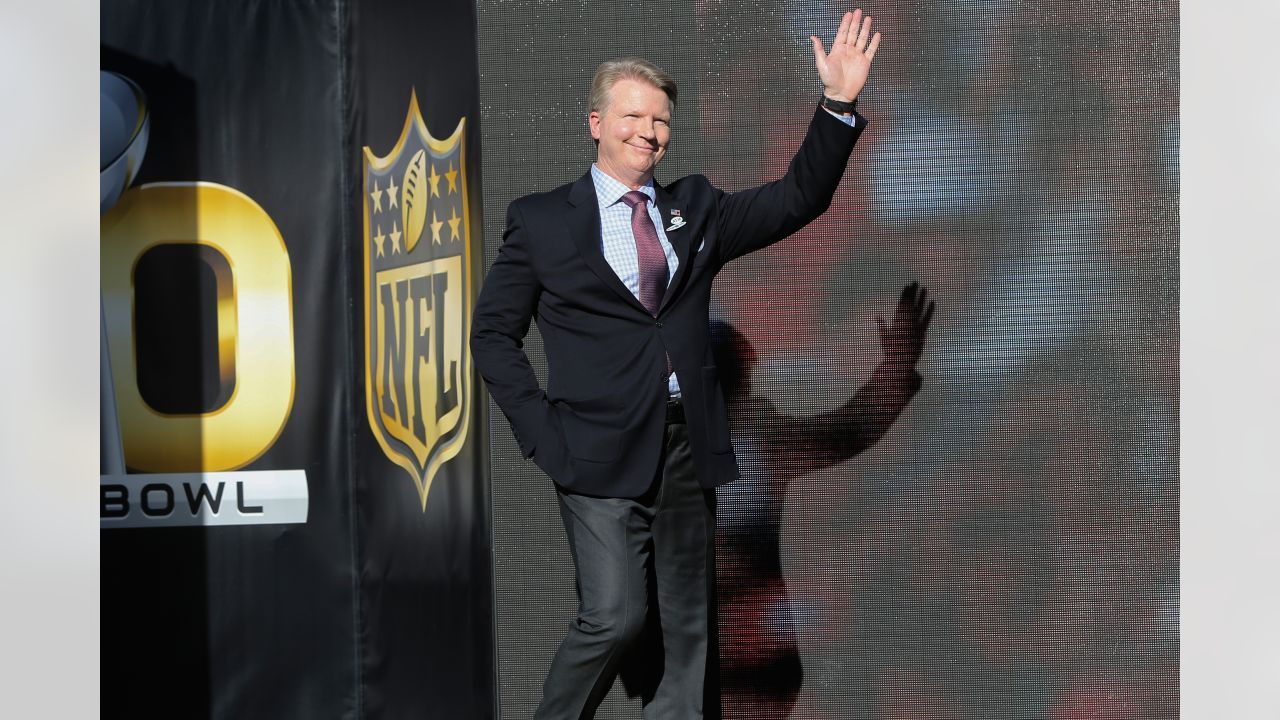 Phil Simms deconstructed: Why some Broncos fans want him banned - Mile High  Report