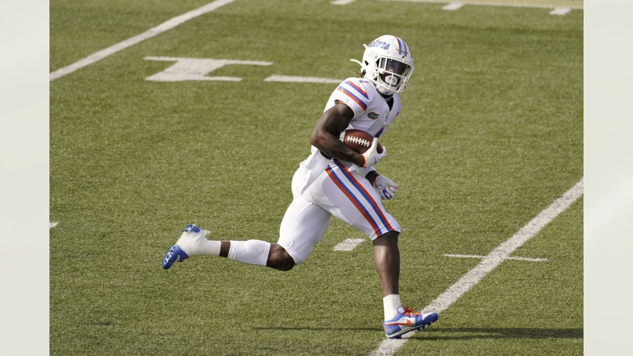 NY Giants trade 11th pick to Bears, take Florida WR Toney at 20