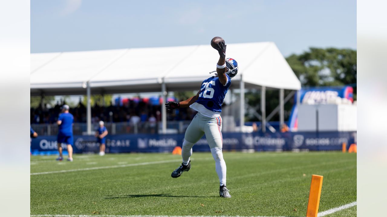 Saquon Barkley wows at NY Giants practice, first scare of camp follows