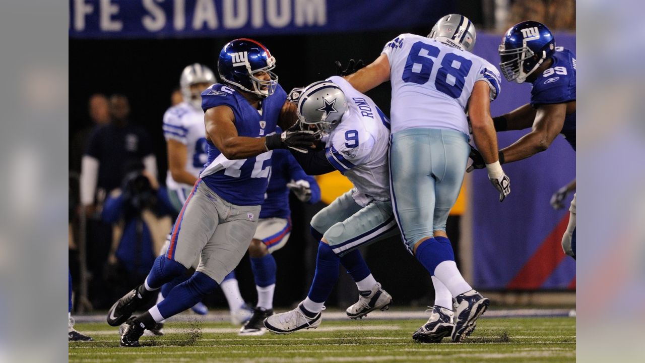 1,111 Giants Osi Umenyiora Stock Photos, High-Res Pictures, and