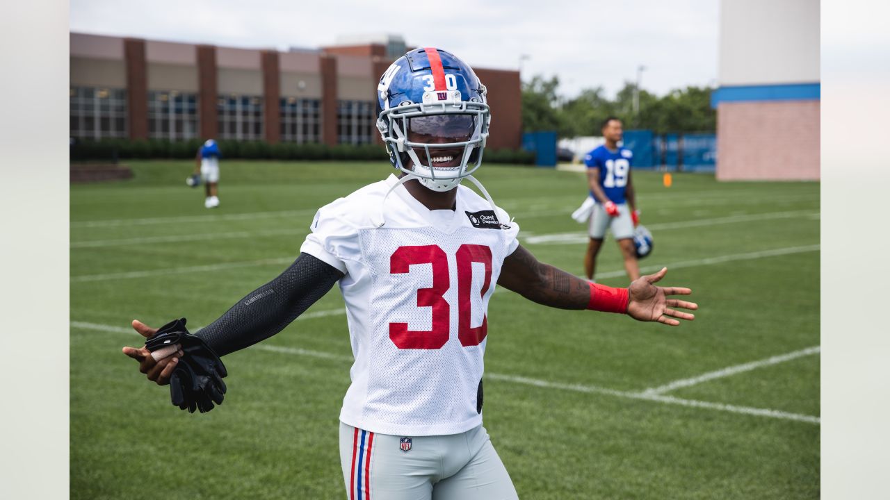 New York Giants CB Darnay Holmes embraces 'Dirty 30' nickname