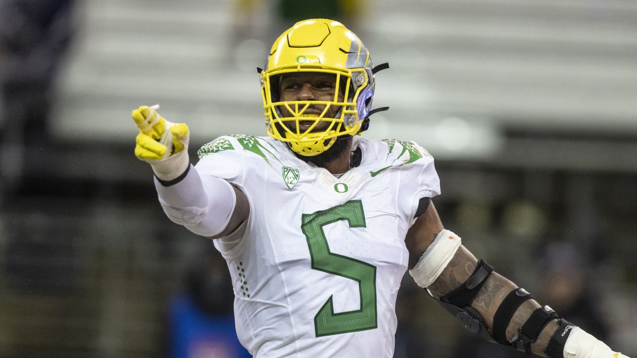 New York Giants Defensive End Kayvon Thibodeaux to Wear No. 5 in Rookie NFL  Season - Sports Illustrated Oregon Ducks News, Analysis and More